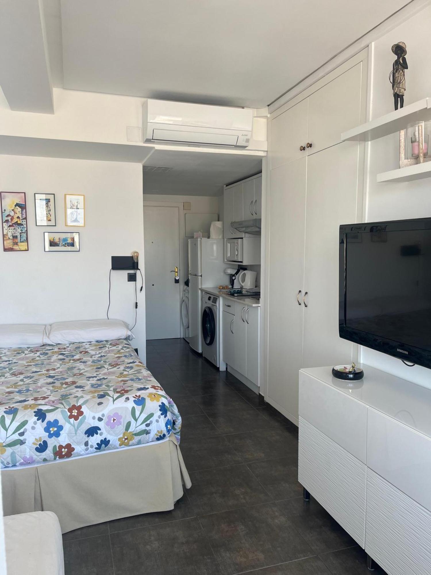 Centrico Apartamento En El Riscal アリカンテ エクステリア 写真